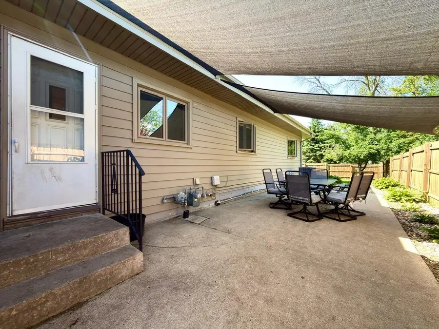 979 S Prairie Avenue, Fairmont, MN 56031 - #3