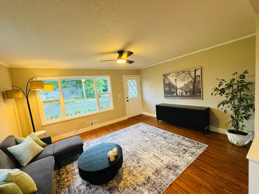 1647 Marsh Avenue, Maple Plain, MN 55359 - #3