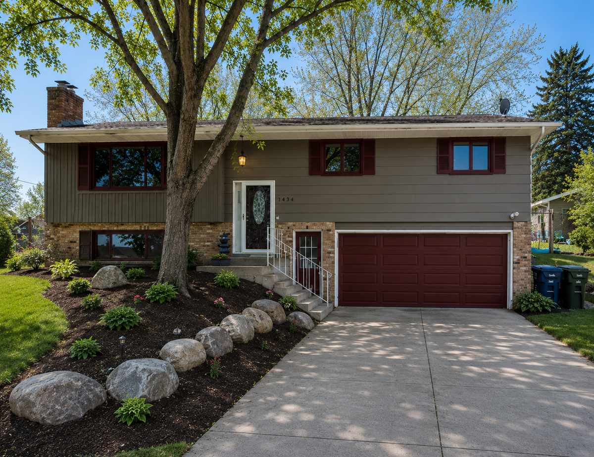 1424 18th Avenue Nw, New Brighton, MN 55112 - #1