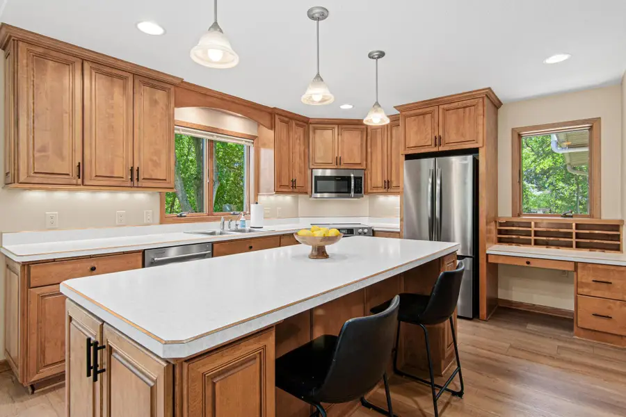 12852 Essex Way, Apple Valley, MN 55124 - #3