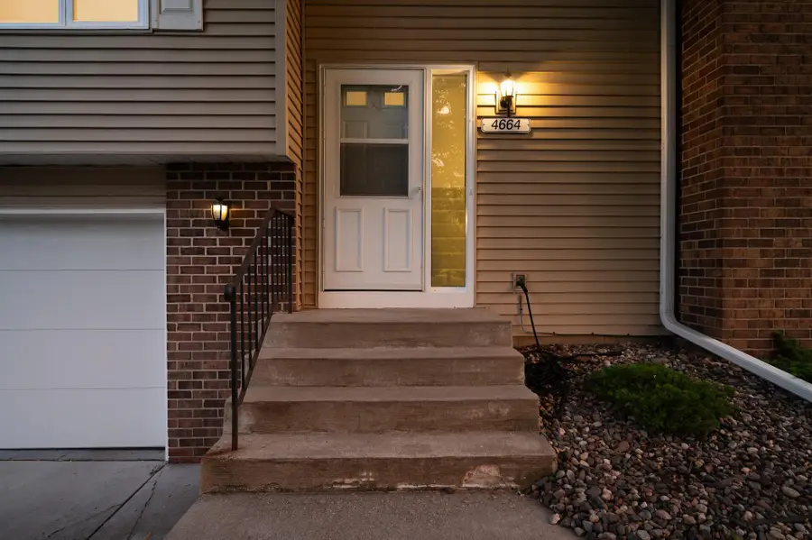 4664 Ridge Cliff Drive, Eagan, MN 55122 - #3