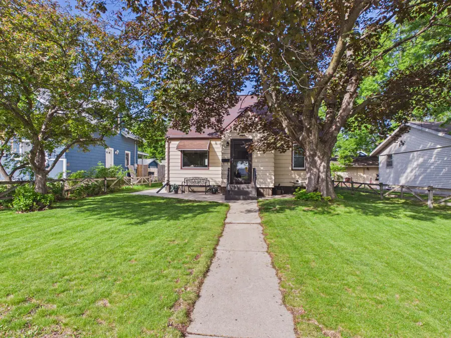 421 Raymond Avenue Ne, Saint Cloud, MN 56304 - #2