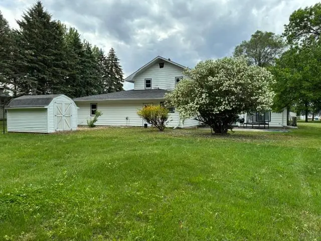 1121 W 6th Street, Graceville, MN 56240 - #3