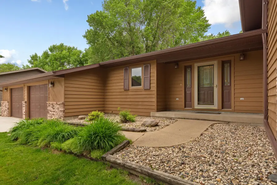 1139 10th Street N, Saint James, MN 56081 - #2