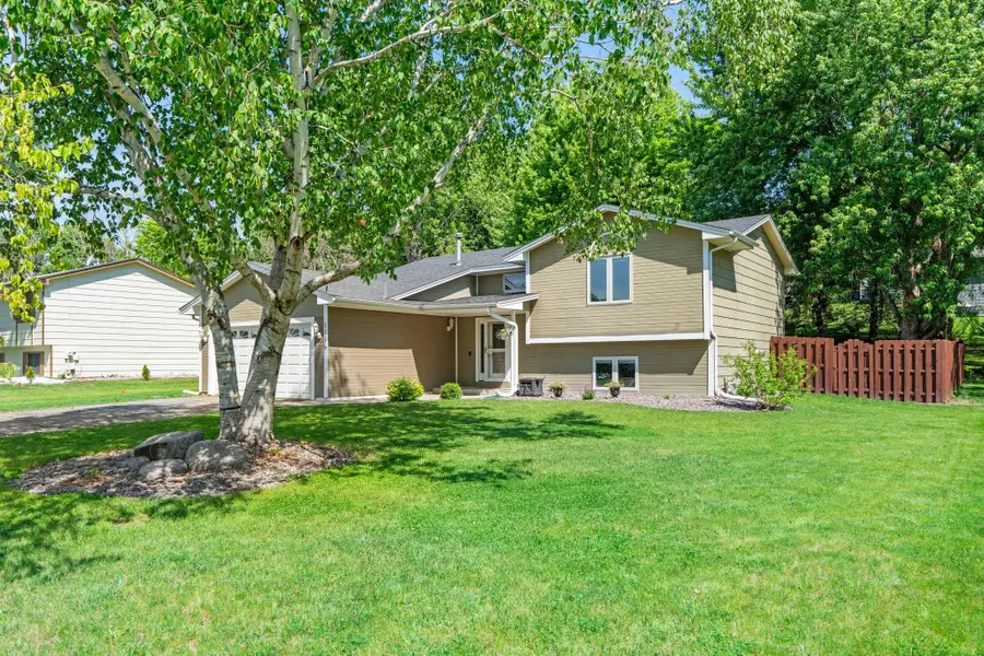 1136 Minnesota Street S, Shakopee, MN 55379 - #2