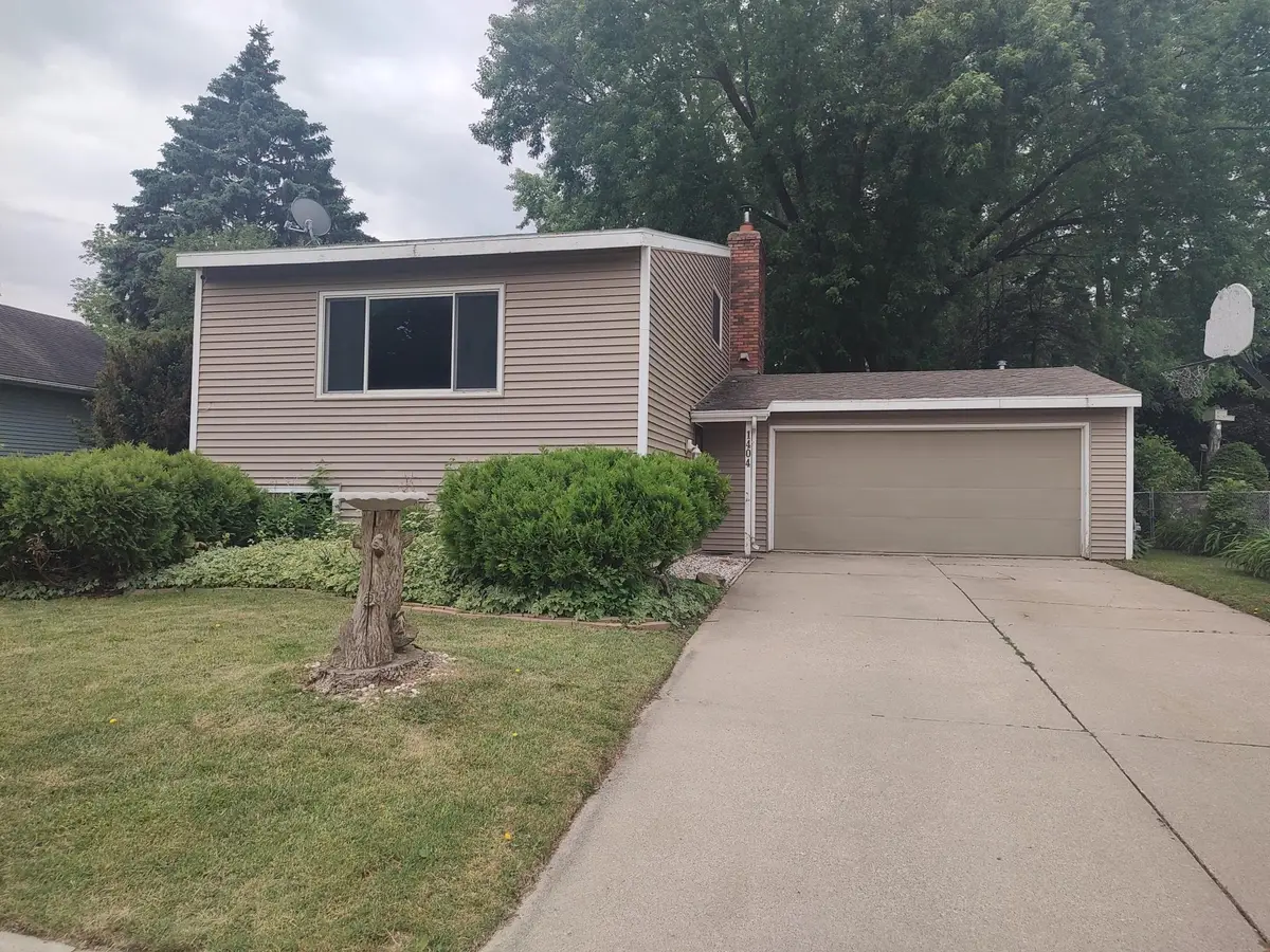 1404 City View Court Ne, Rochester, MN 55906 - #1