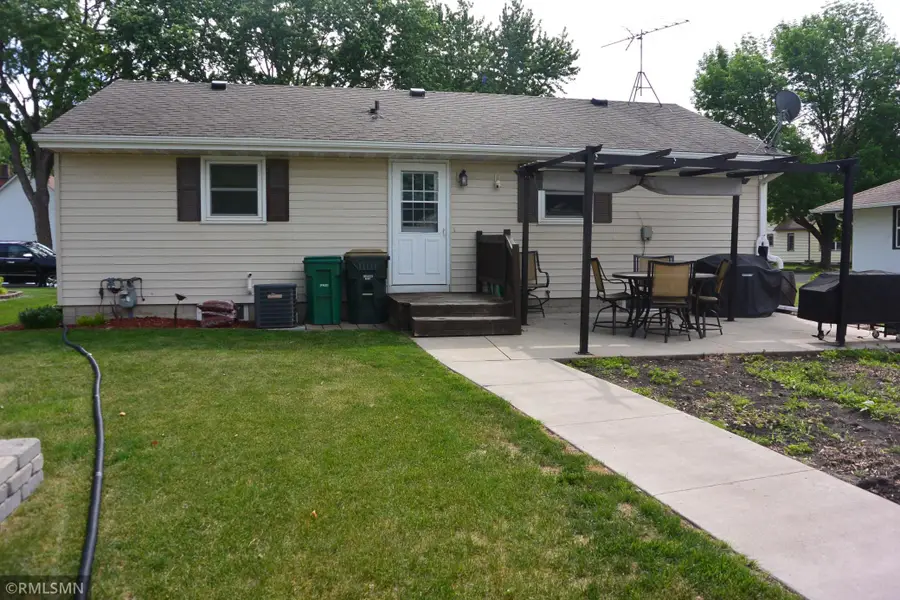 1323 Armstrong Avenue N, Glencoe, MN 55336 - #3