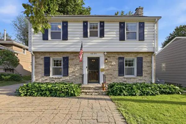 5225 Interlachen Boulevard, Edina, MN 55436