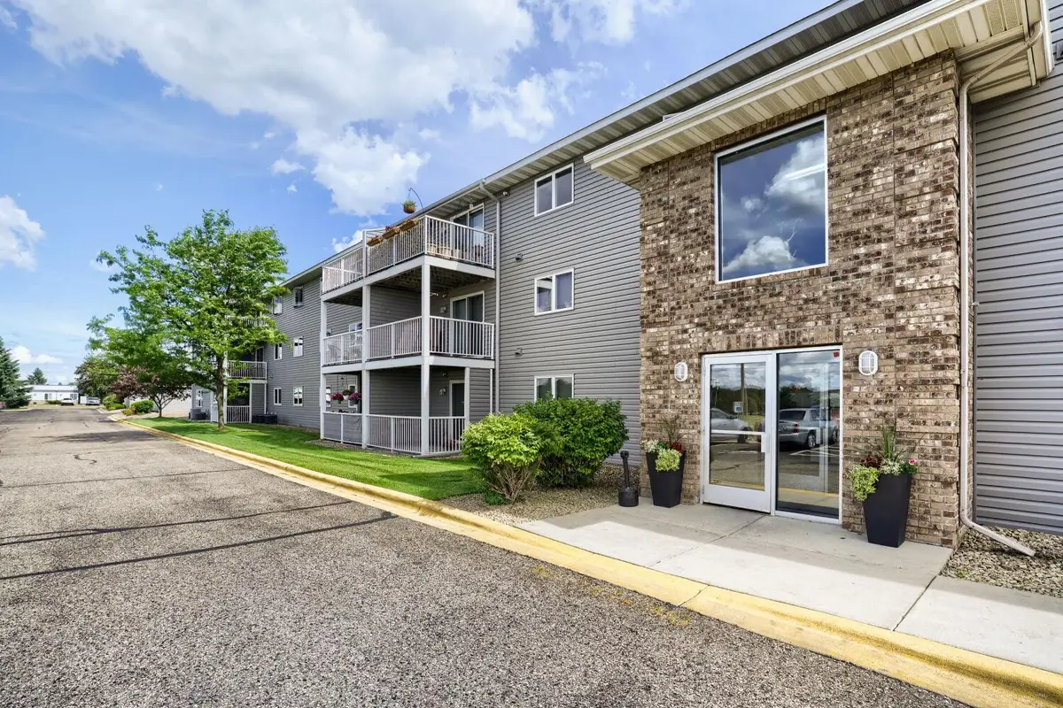880 Lyn Way #304, Hastings, MN 55033 - #1