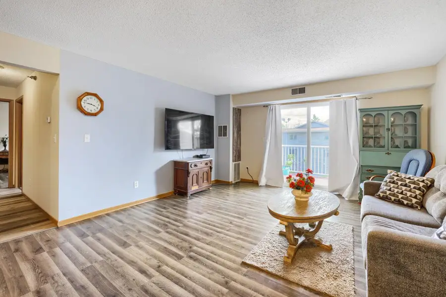 880 Lyn Way #304, Hastings, MN 55033 - #3
