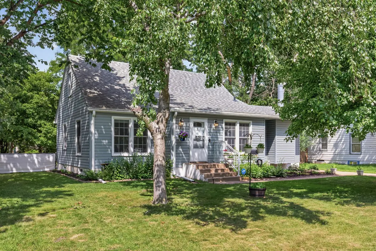 5517 James Avenue N, Brooklyn Center, MN 55430 - #1