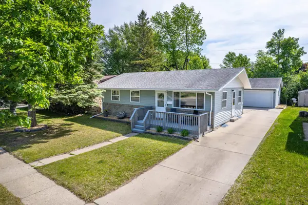 1008 14th Street N, Moorhead, MN 56560