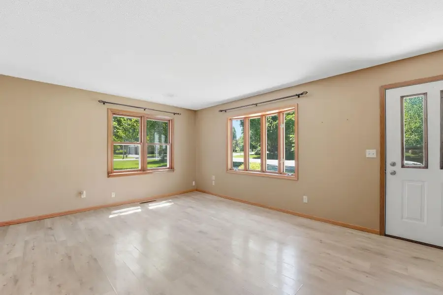 1413 12th Street Se, Willmar, MN 56201 - #3