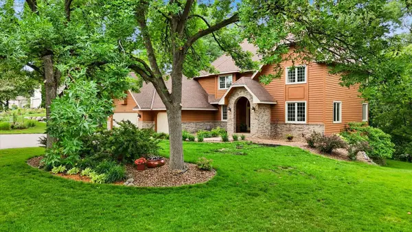 12093 Gantry Lane, Apple Valley, MN 55124