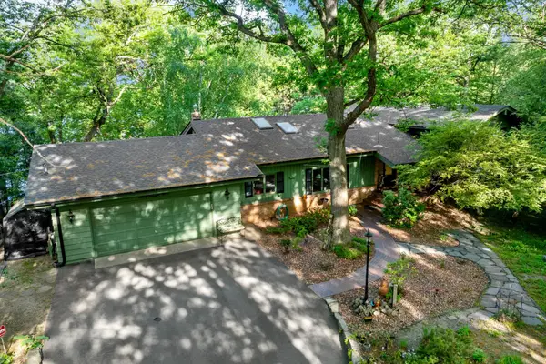 8282 Hidden Bay Court N, Lake Elmo, MN 55042