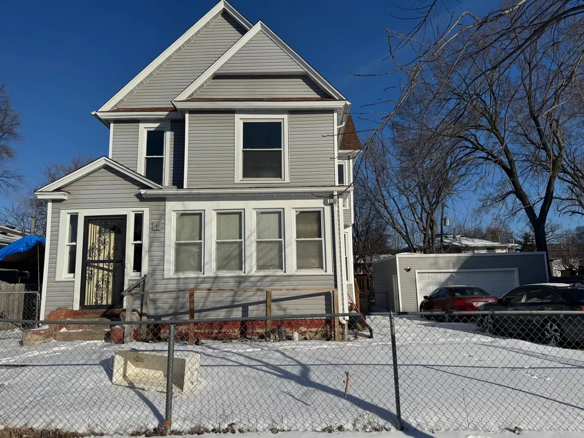 2106 4th Avenue N, Minneapolis, MN 55405 - #1