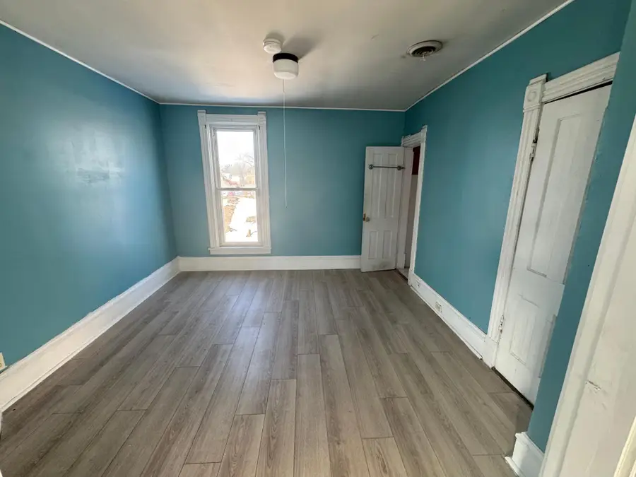 2106 4th Avenue N, Minneapolis, MN 55405 - #2