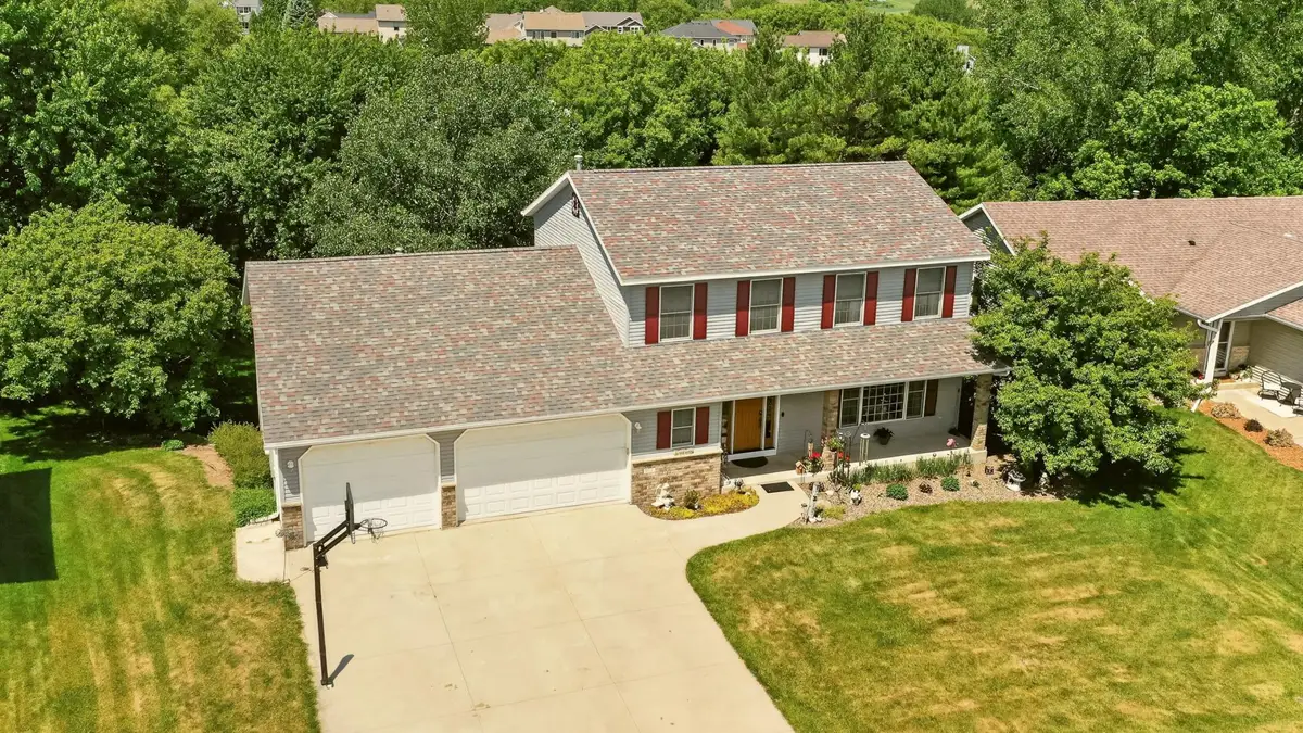 917 5th Avenue Nw, Byron, MN 55920 - #1