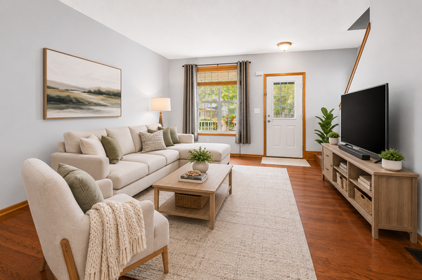 954 Conner Street, Chaska, MN 55318