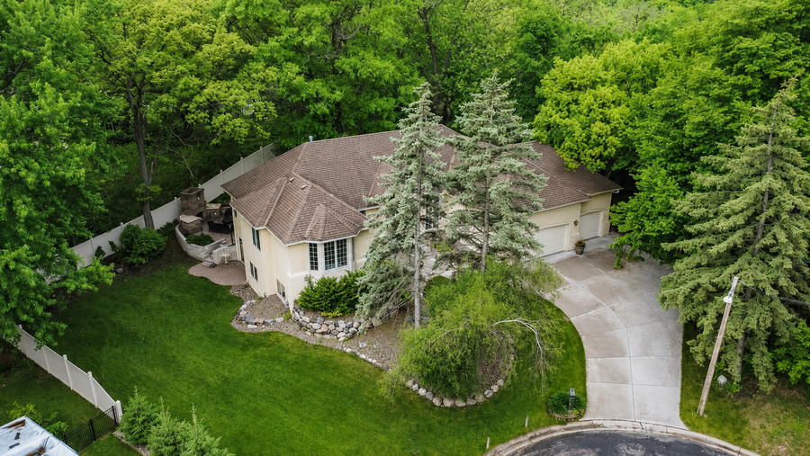 1711 Little Crow Drive, South Saint Paul, MN 55075 - #2