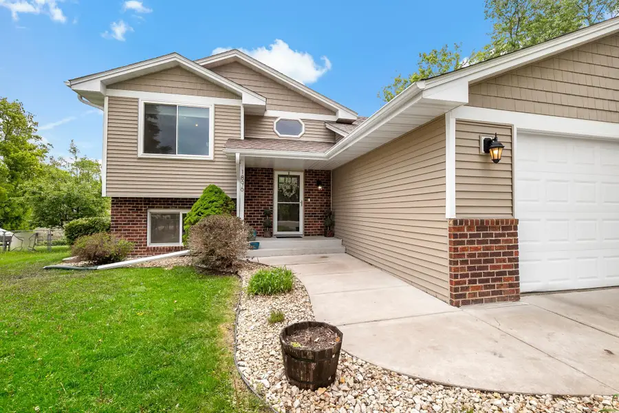 1896 Adele Street, Maplewood, MN 55109 - #3