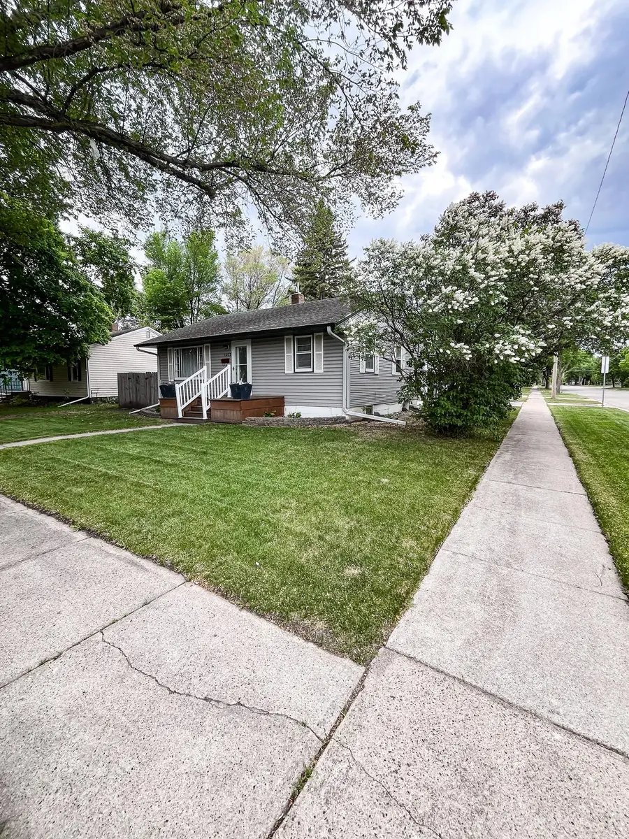 1603 5th Street S, Moorhead, MN 56560 - #2