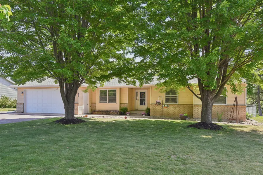 908 Martys Way, Osceola, WI 54020 - #2