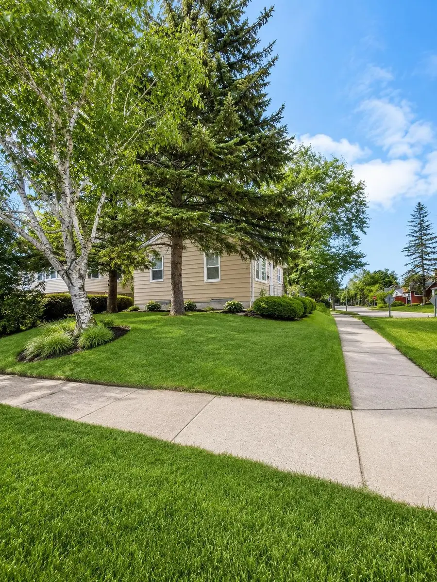 575 Nebraska Avenue E, Saint Paul, MN 55130 - #2
