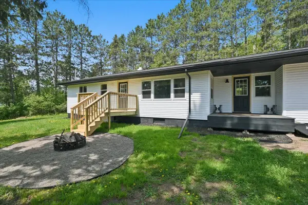 2253 Hay Lake Road, Carlton, MN 55718
