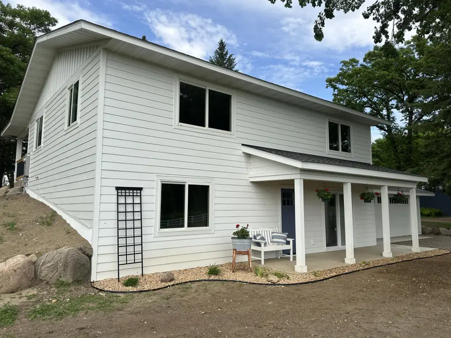 2241 County Road 39 Nw, Maple Lake, MN 55358 - #2