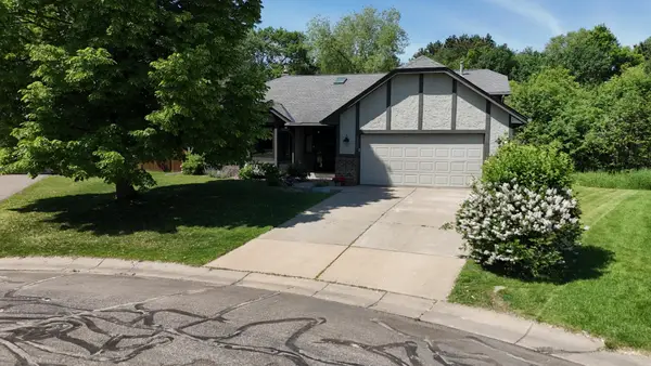 5551 Brickstone Court, Shoreview, MN 55126