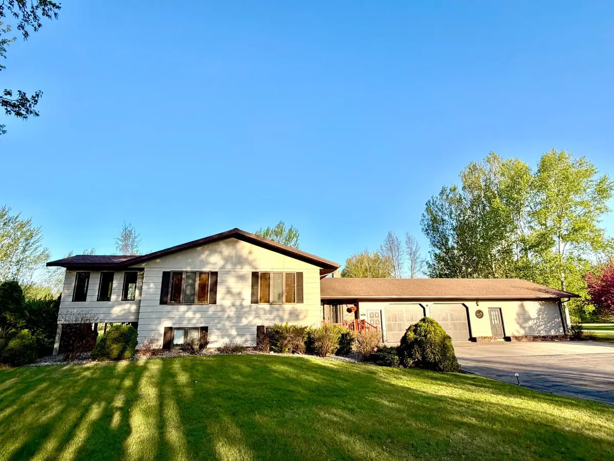 101 17th Avenue Ne, Roseau, MN 56751 - #1
