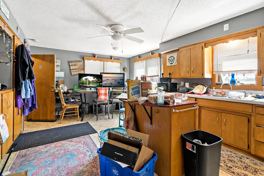 932 Summit Avenue, Saint Paul Park, MN 55071 - #3