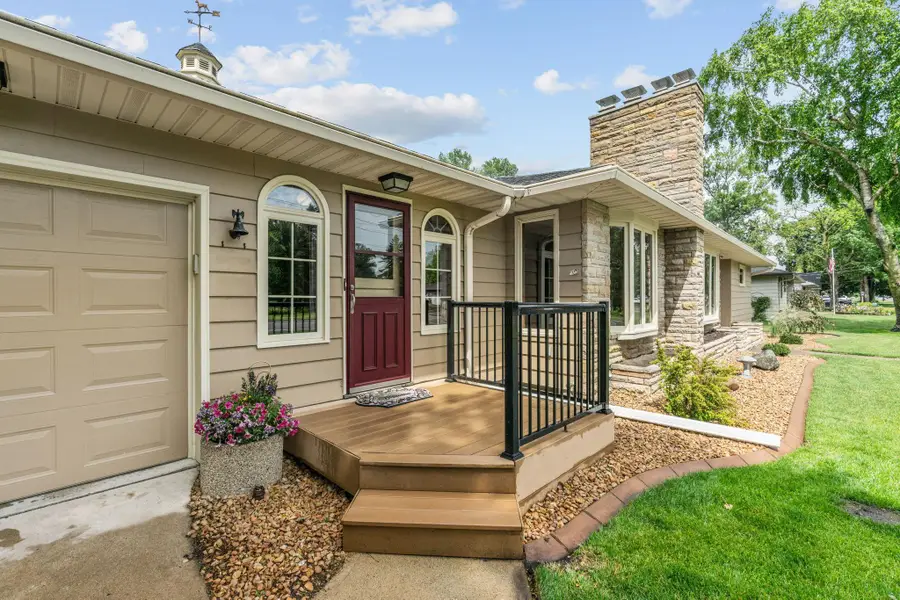 719 Park Avenue, Hamburg, MN 55339 - #2