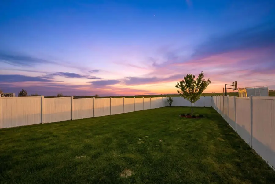 1138 Highland Lane W, West Fargo, ND 58078 - #3
