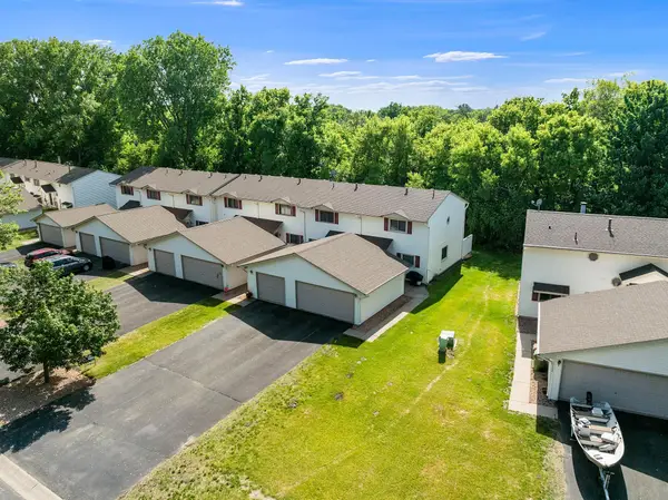 10658 Hummingbird Street Nw, Coon Rapids, MN 55433