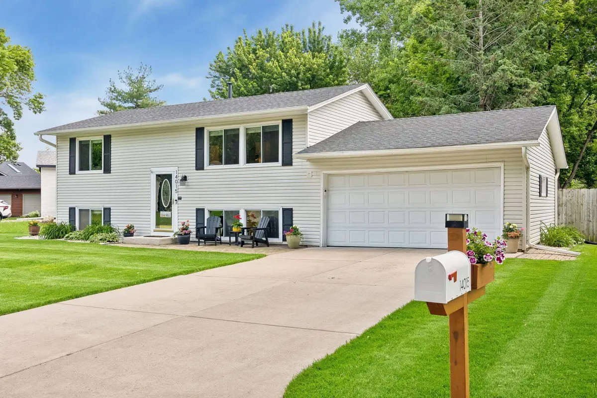 14015 39th Avenue N, Plymouth, MN 55447 - #1