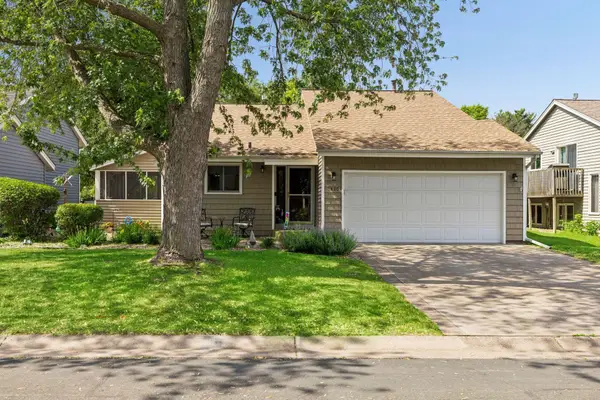 1420 Knoll Drive, Shoreview, MN 55126