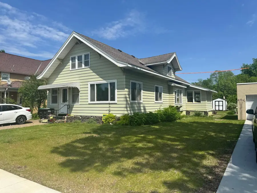 412 4th Street Ne, Little Falls, MN 56345 - #2