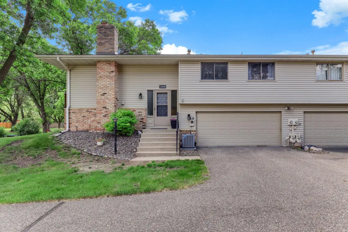 12000 71st Place N, Maple Grove, MN 55369 - #1