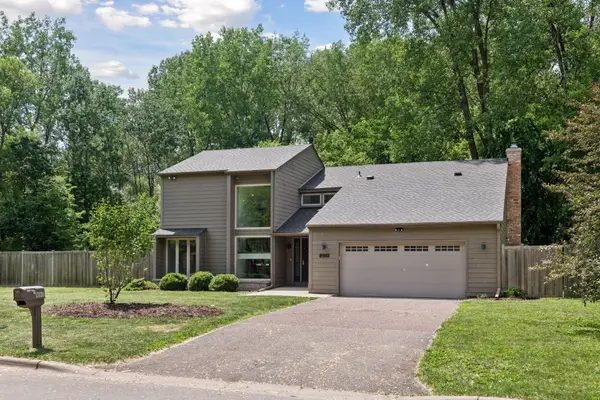 13124 April Lane, Minnetonka, MN 55305