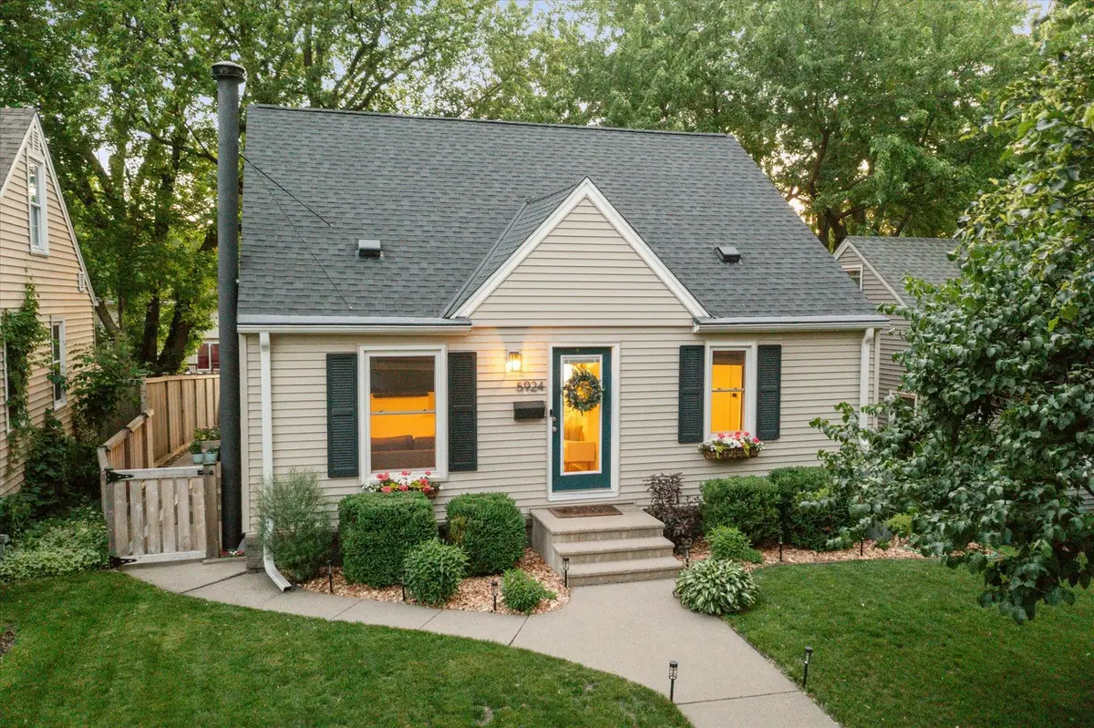 5924 Vincent Avenue S, Minneapolis, MN 55410 - #1
