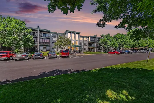 2720 Dale Street N #C313, Roseville, MN 55113