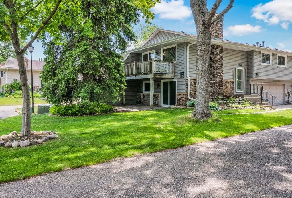 11973 70th Place N, Maple Grove, MN 55369 - #1