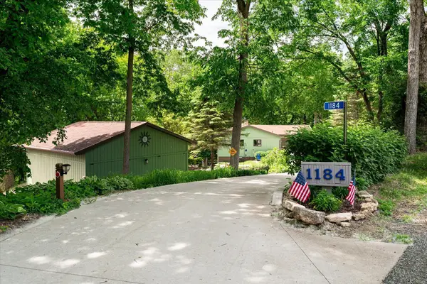 1184 Crescent Hills Drive, La Crescent, MN 55947