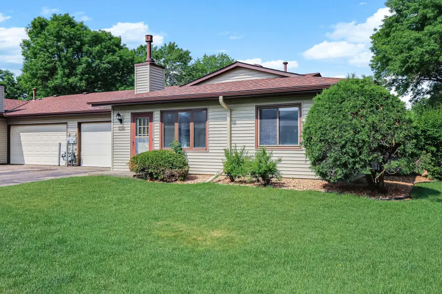 8642 S Maplebrook Circle, Brooklyn Park, MN 55445 - #2