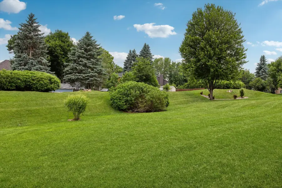 808 Winterberry Drive, Woodbury, MN 55125 - #3