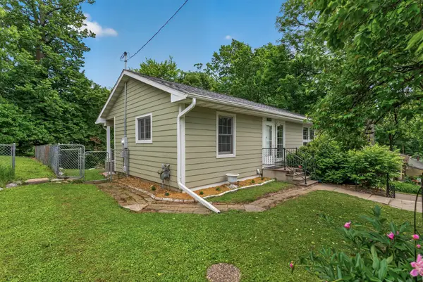 2390 Chateau Lane, Mound, MN 55364