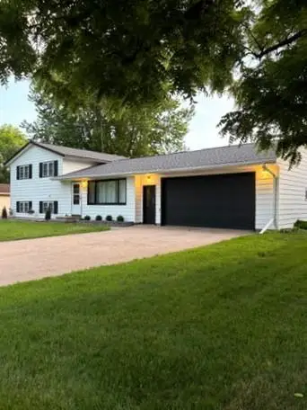 1107 4th Street Nw, Clara City, MN 56222 - #1