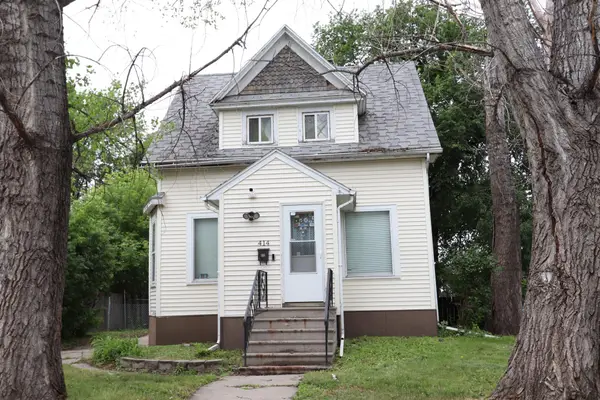 414 12th Street N, Fargo, ND 58102
